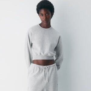 Aritzia Cozy Sweatfleece Perfect Crew Crop Sweatshirt Size 2XS